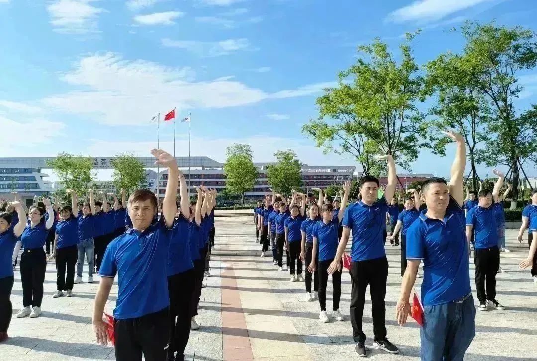 1703996543239463.jpg 640.jpg