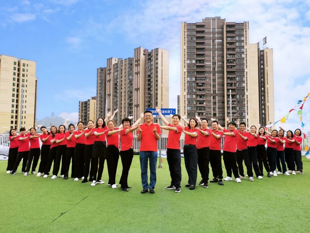 1704015871933069.jpg 640.jpg