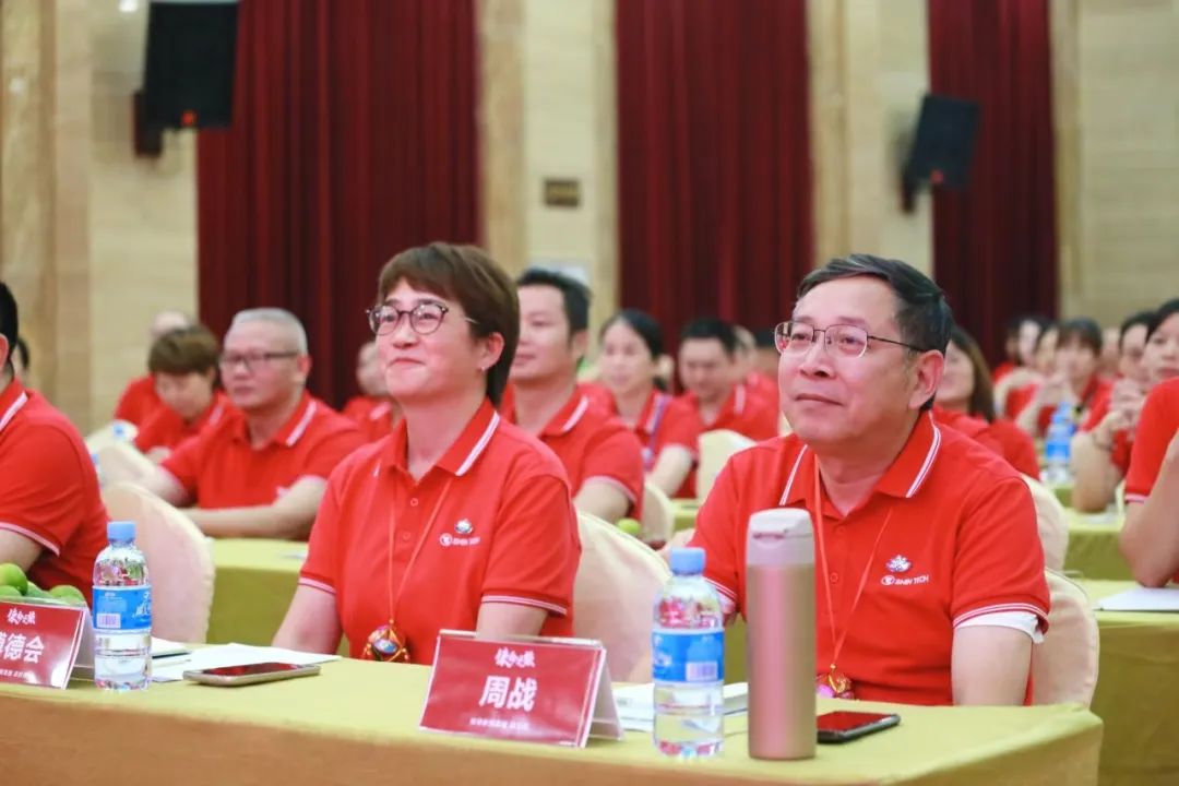 1738828931422384.jpg 640.jpg