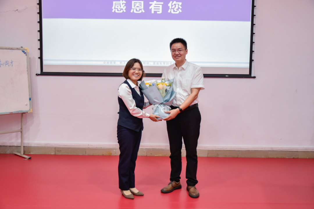 1738832249969878.png 640 (9).png