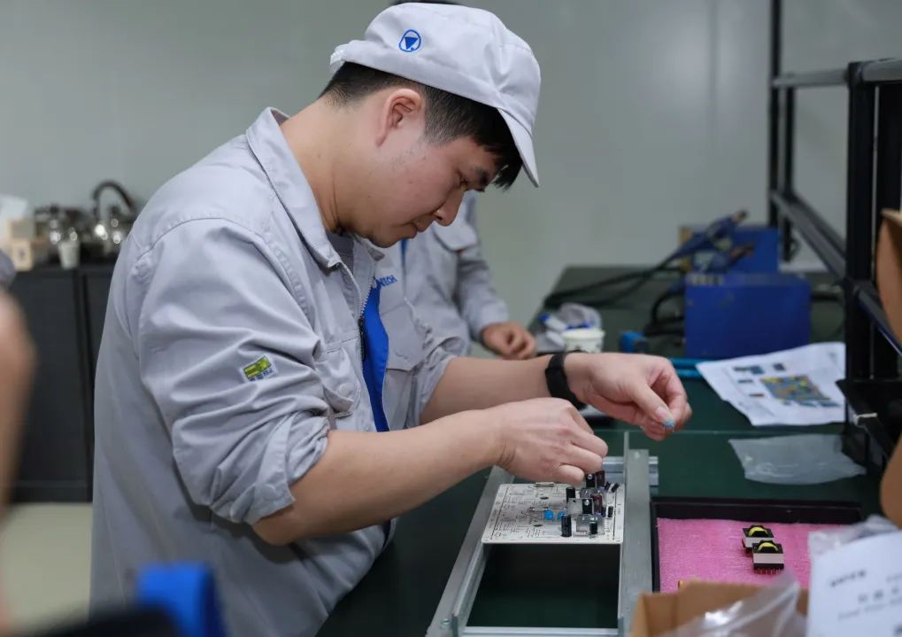 1738917880859127.jpg 640 (3).jpg